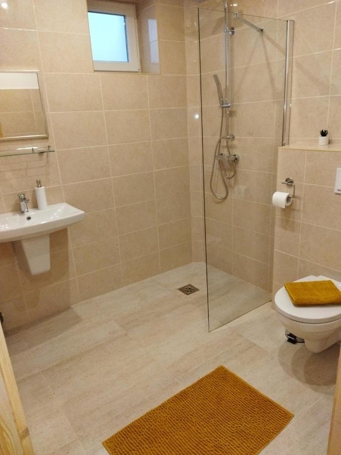 Csengo Vendeghaz Hotell Kiskoros Eksteriør bilde